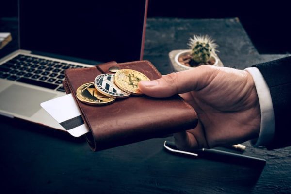 Binance Pay y BitPay compiten en sistemas de pagos: CoinEx Pay se presenta sin comisiones